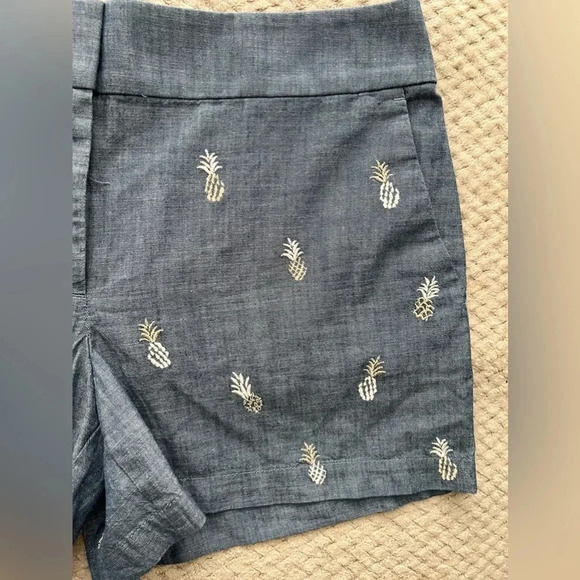 LOFT Pineapple Embroidered Riviera Shorts - Picture 5 of 8